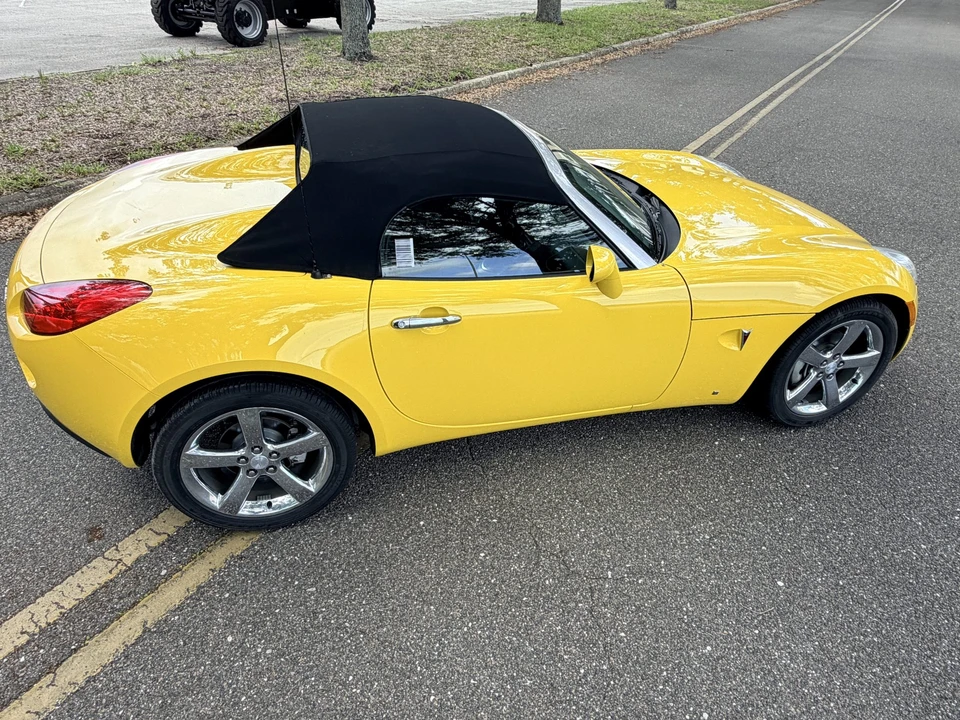 2007 Pontiac Solstice - Image 12 of 31