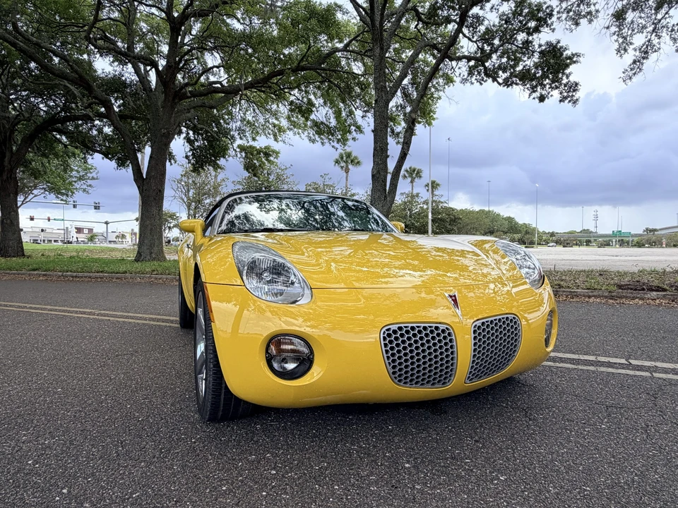 2007 Pontiac Solstice - Image 8 of 31