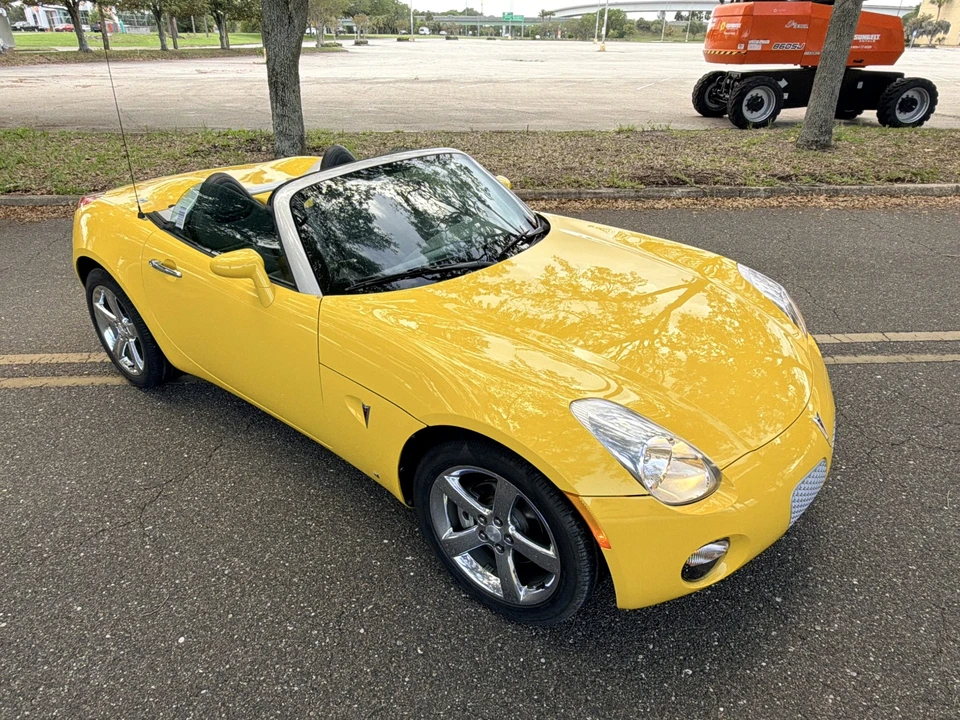 2007 Pontiac Solstice - Image 10 of 31