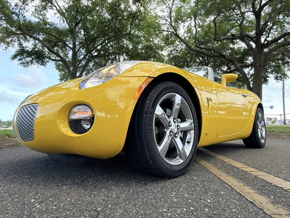 2007 Pontiac Solstice - Image 4 of 31