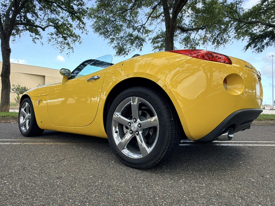 2007 Pontiac Solstice - Image 21 of 31