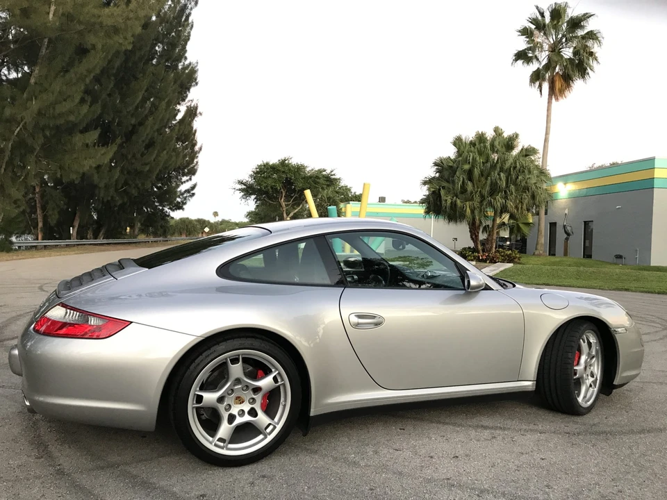 2007 Porsche 997 Carrera 4S - Image 9 of 31