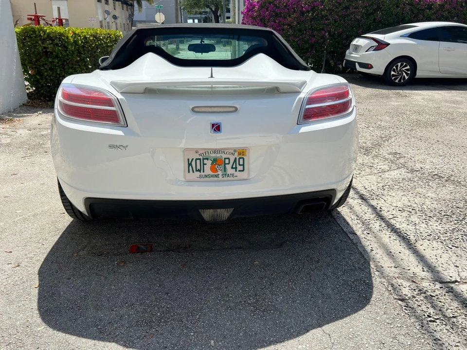 2007 Saturn Sky - Image 8 of 31