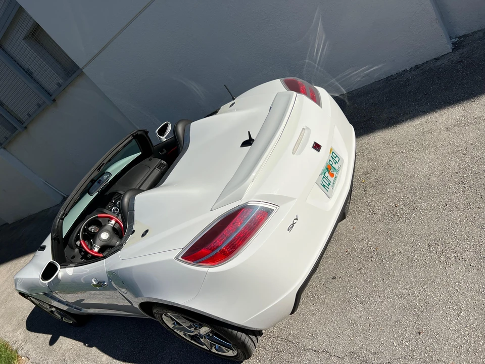2007 Saturn Sky - Image 4 of 31