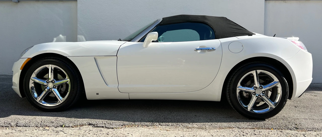 2007 Saturn Sky - Image 7 of 31