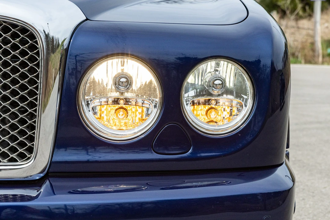 2008 Bentley Azure 2nd Gen - Image 19 of 31
