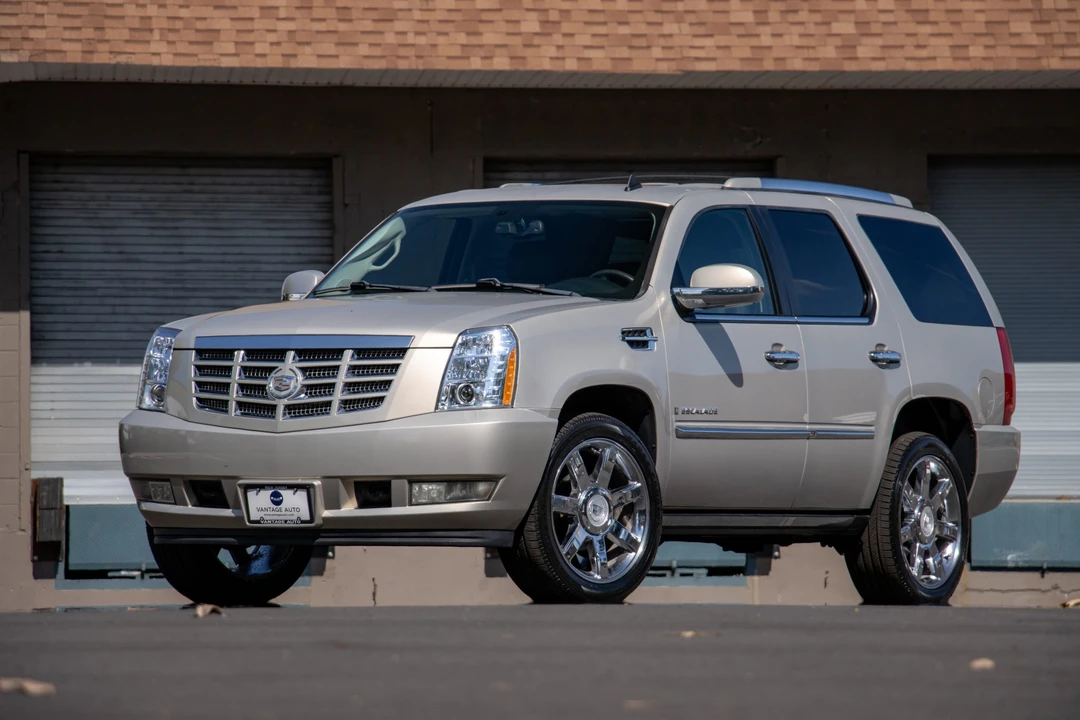 2008 Cadillac Escalade & EXT 3rd Gen - Image 3 of 31