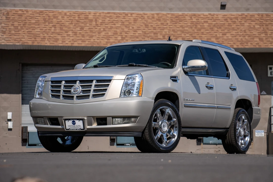 2008 Cadillac Escalade & EXT 3rd Gen - Image 4 of 31