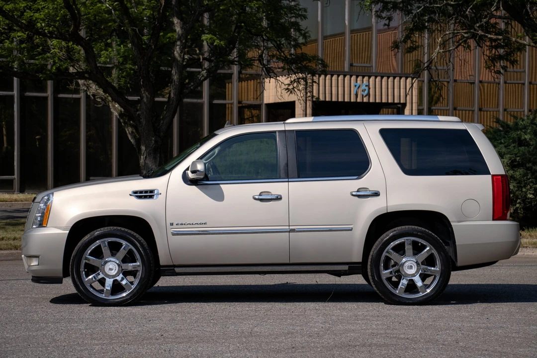 2008 Cadillac Escalade & EXT 3rd Gen - Image 5 of 31