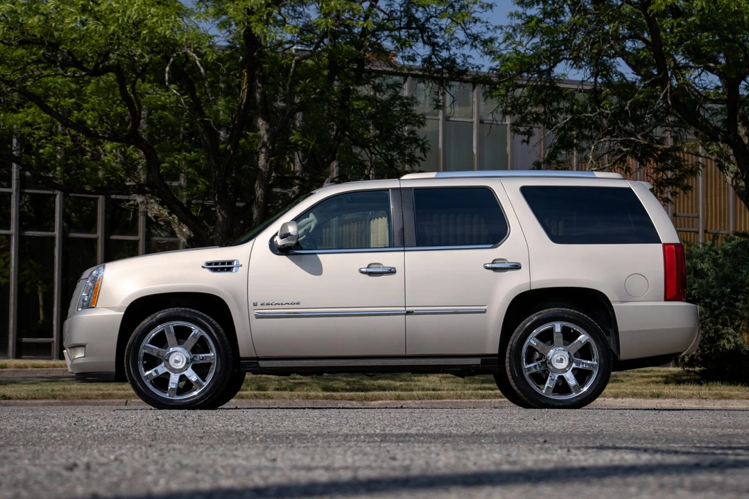 2008 Cadillac Escalade & EXT 3rd Gen - Image 6 of 31