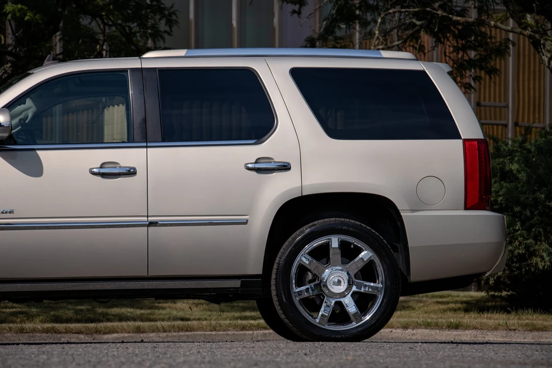 2008 Cadillac Escalade & EXT 3rd Gen - Image 28 of 31