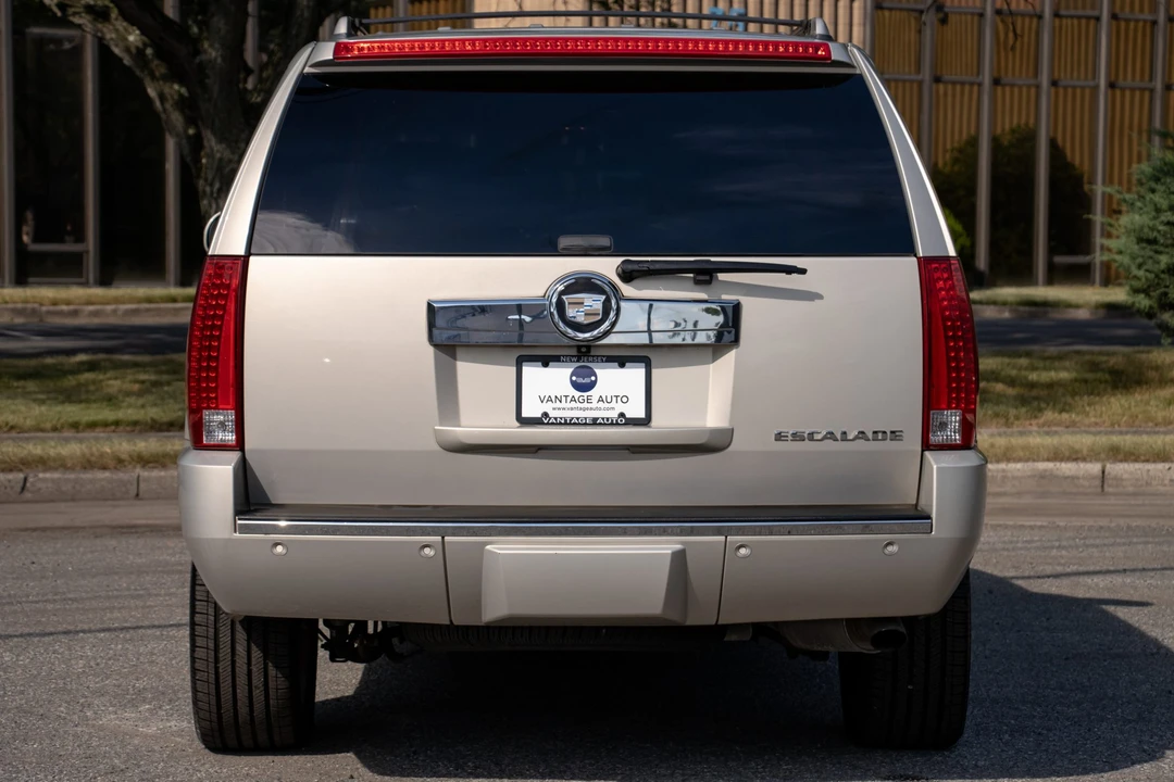 2008 Cadillac Escalade & EXT 3rd Gen - Image 9 of 31