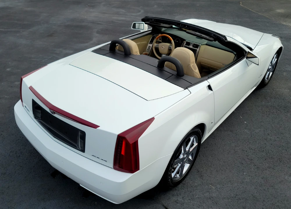 2008 Cadillac XLR - Image 11 of 31