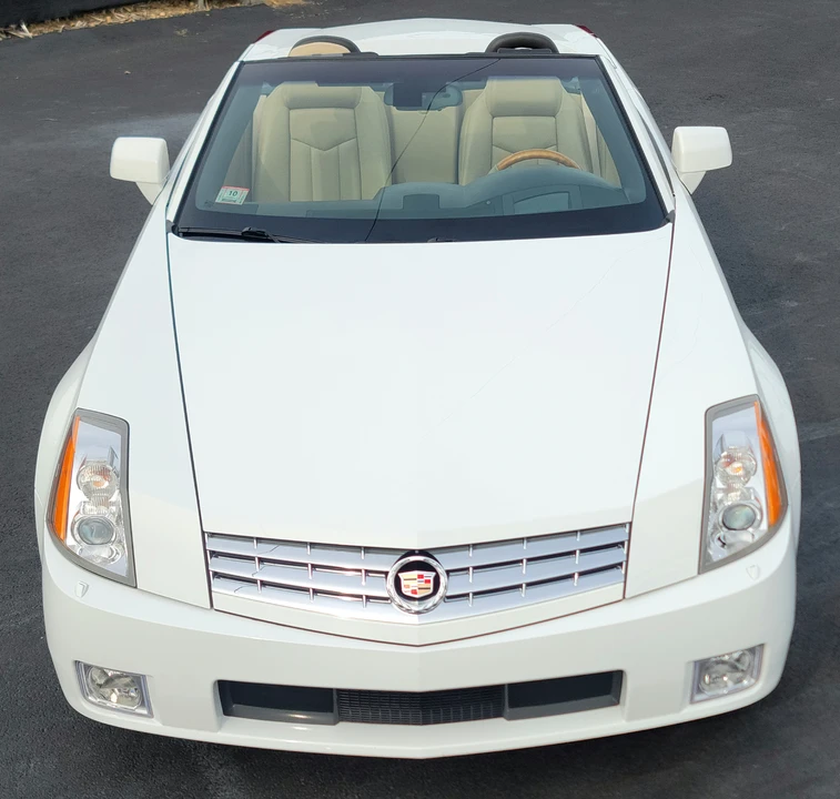 2008 Cadillac XLR - Image 25 of 31