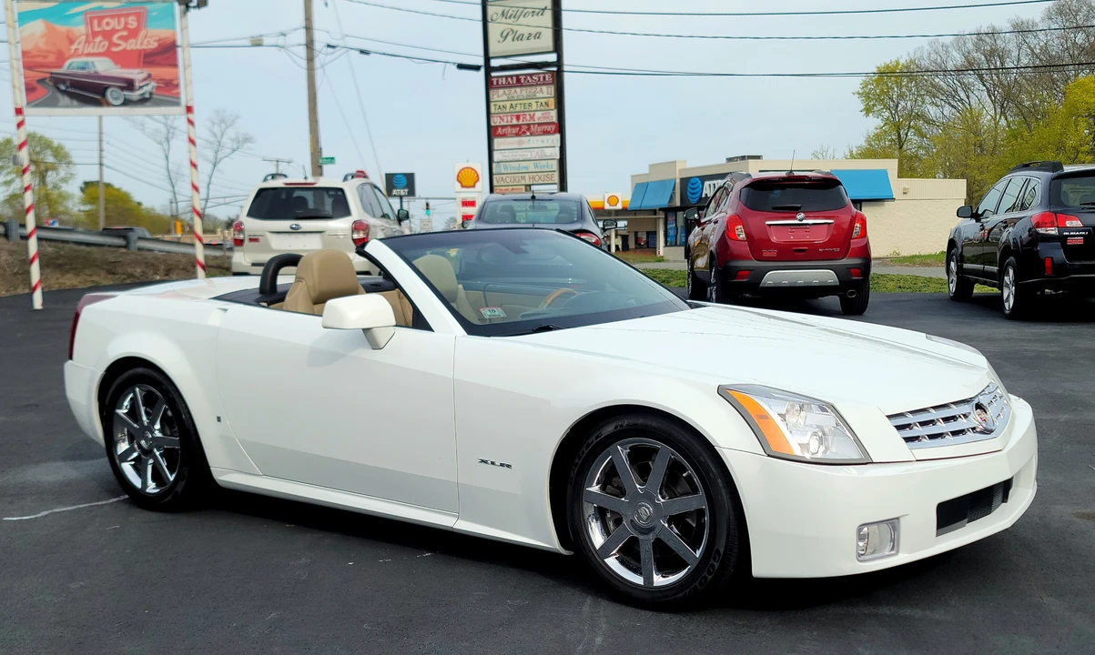 2008 Cadillac XLR - Image 8 of 31