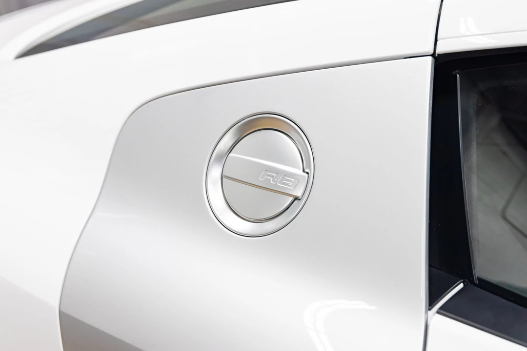 2009 Audi 42 R8 - Image 26 of 31