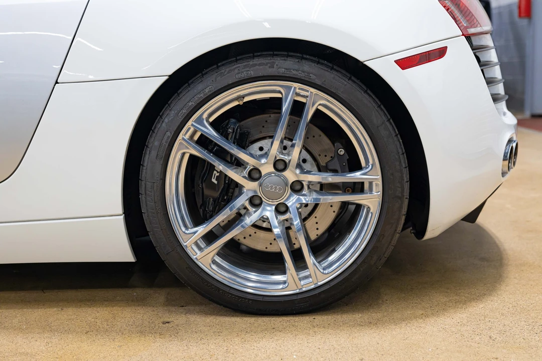 2009 Audi 42 R8 - Image 29 of 31
