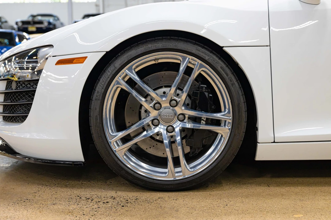 2009 Audi 42 R8 - Image 28 of 31