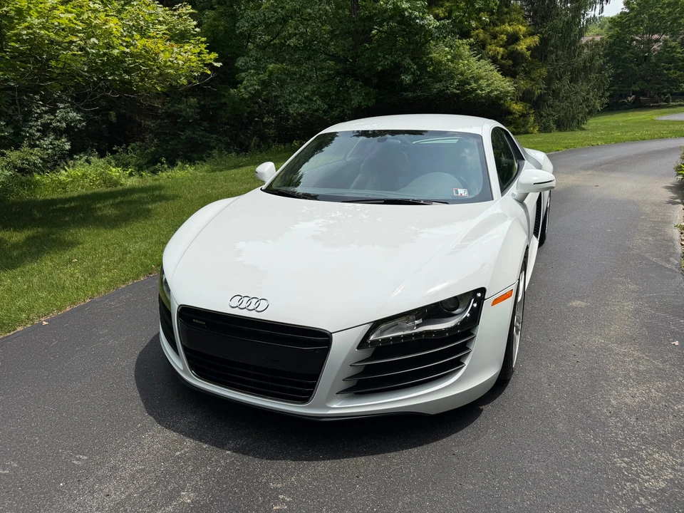 2009 Audi 42 R8 - Image 8 of 31
