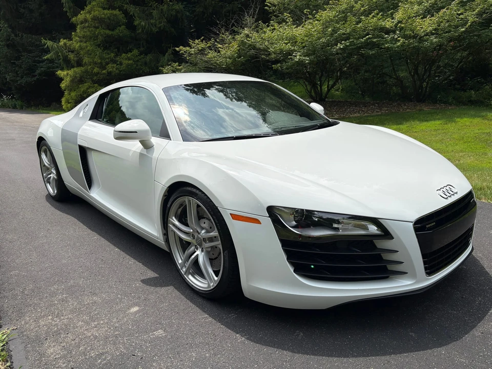 2009 Audi 42 R8 - Image 30 of 31