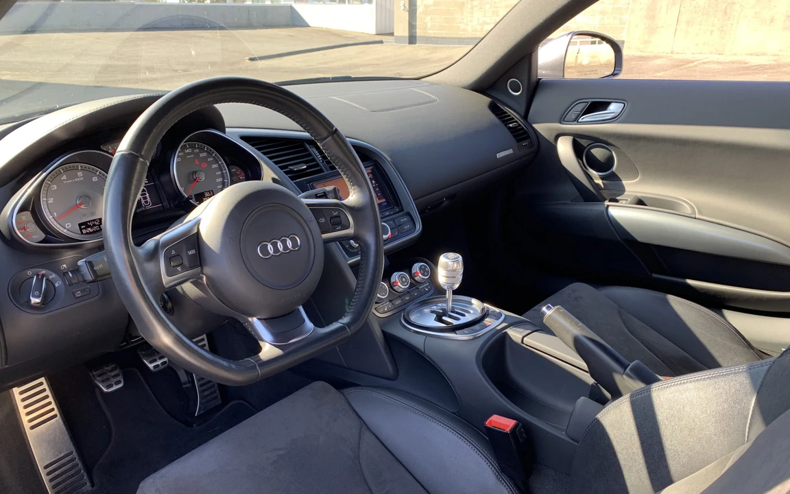 2009 Audi 42 R8 - Image 26 of 31