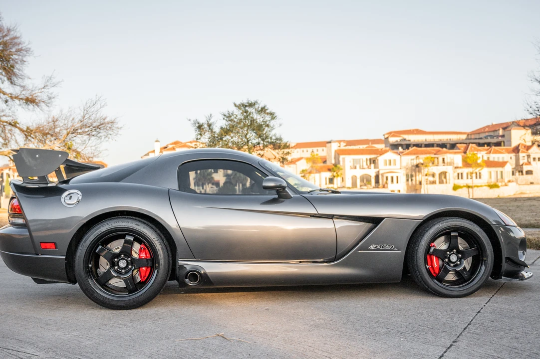2009 Dodge Viper ACR 4th Gen - Image 2 of 31