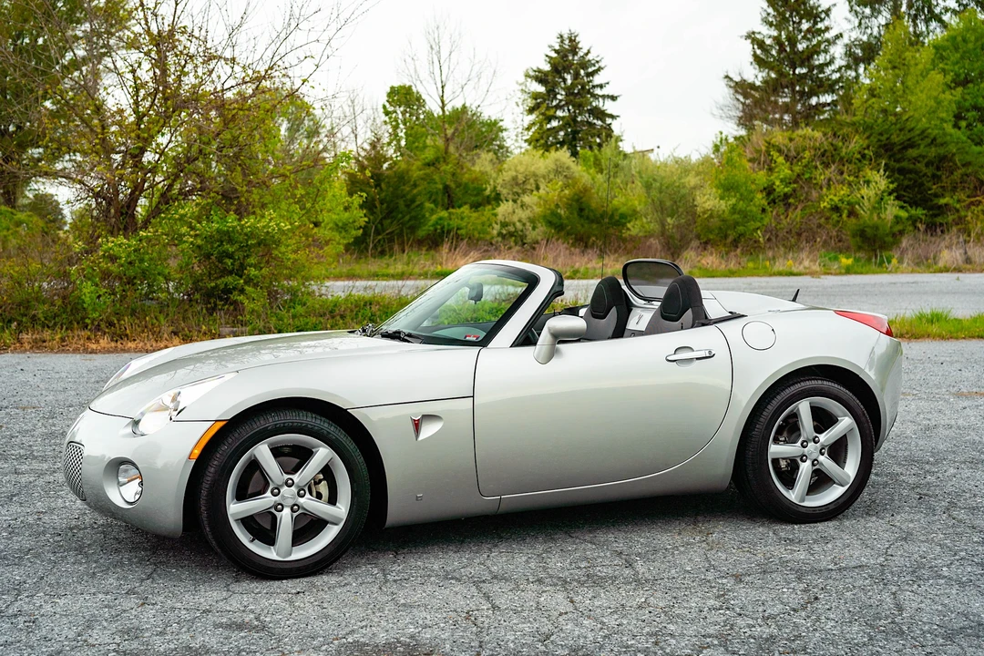 2009 Pontiac Solstice - Image 24 of 31