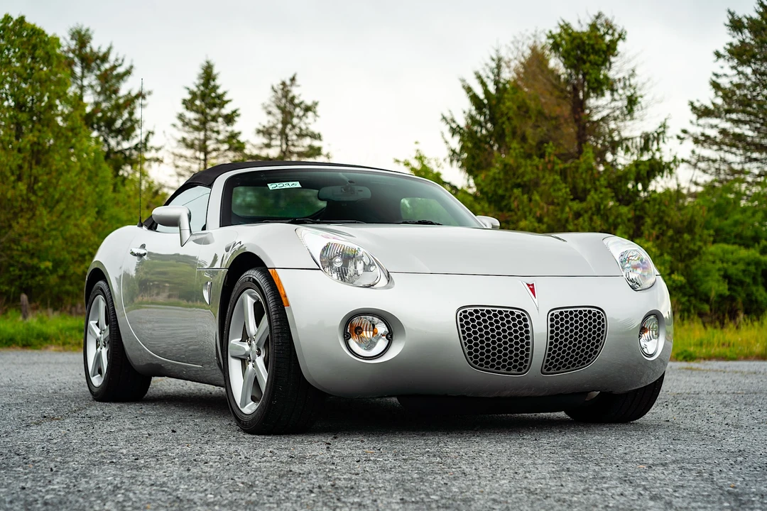 2009 Pontiac Solstice - Image 28 of 31