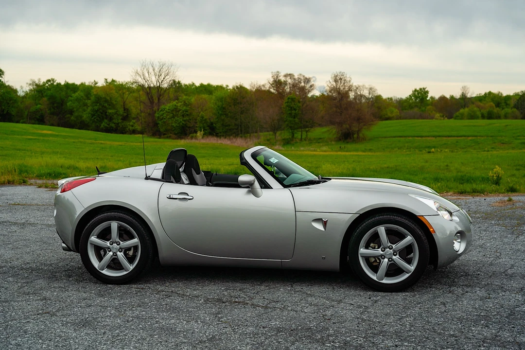 2009 Pontiac Solstice - Image 7 of 31