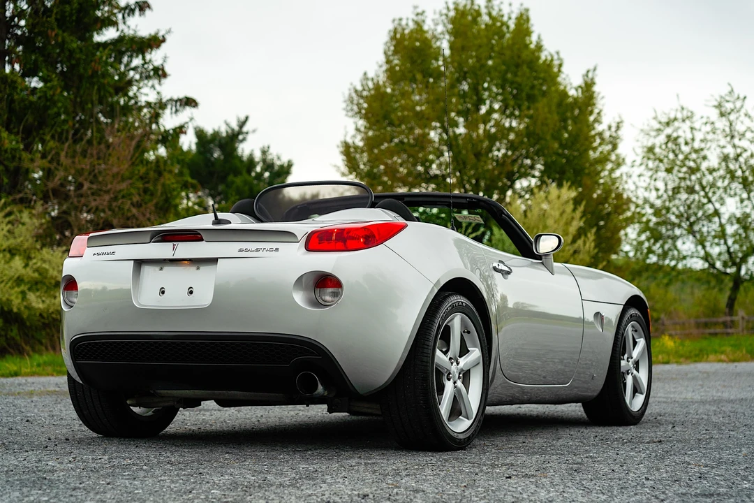 2009 Pontiac Solstice - Image 10 of 31