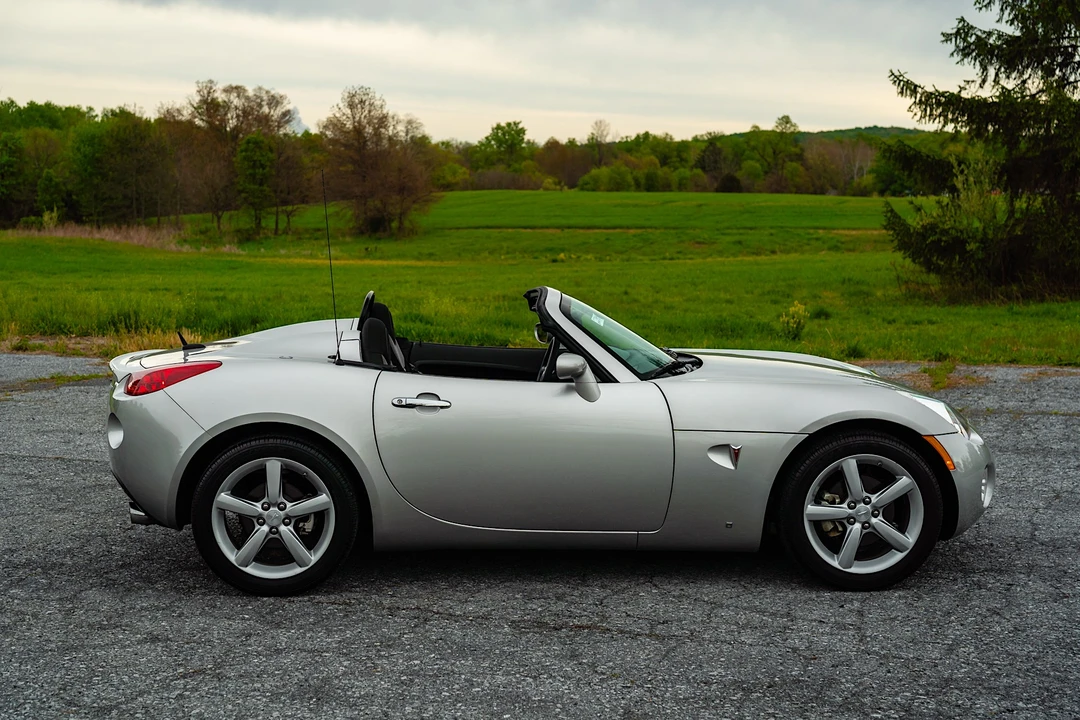 2009 Pontiac Solstice - Image 8 of 31