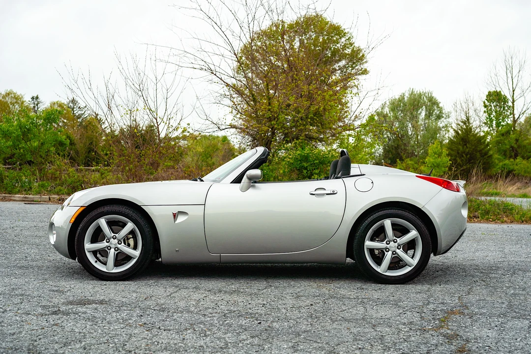 2009 Pontiac Solstice - Image 23 of 31