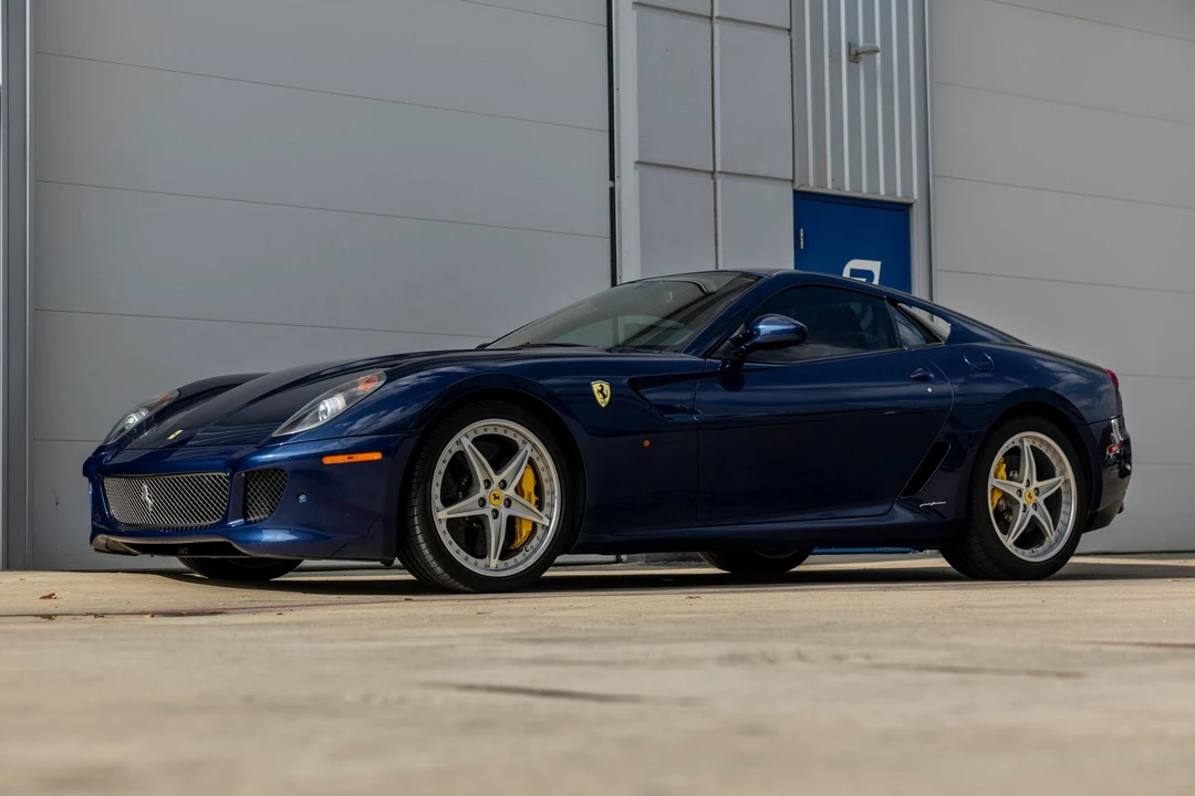 2010 Ferrari 599 GTB Fiorano - Image 2 of 31