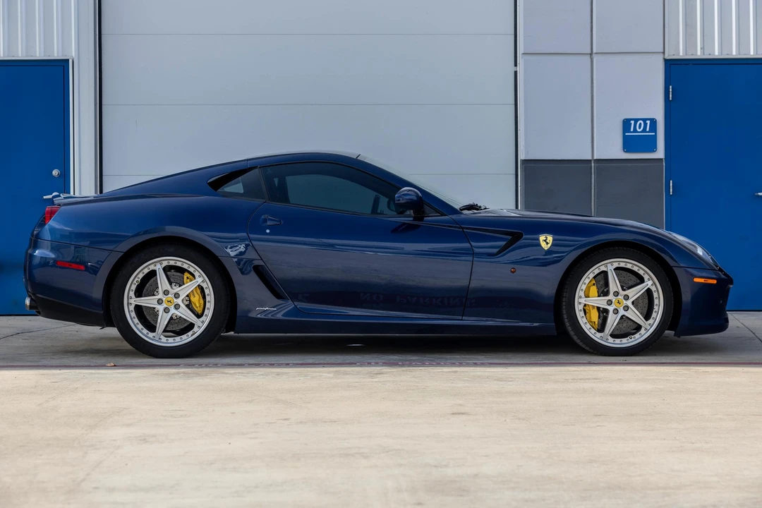 2010 Ferrari 599 GTB Fiorano - Image 5 of 31