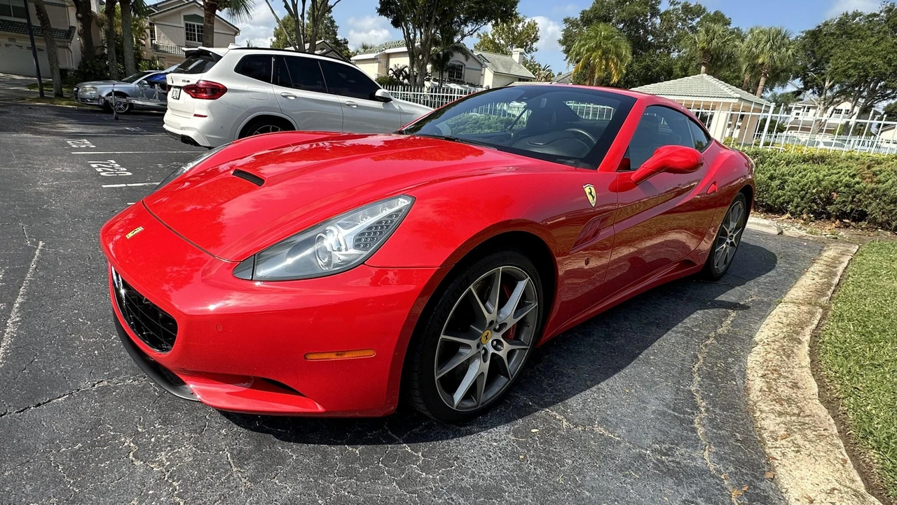 2010 Ferrari California - Image 30 of 31
