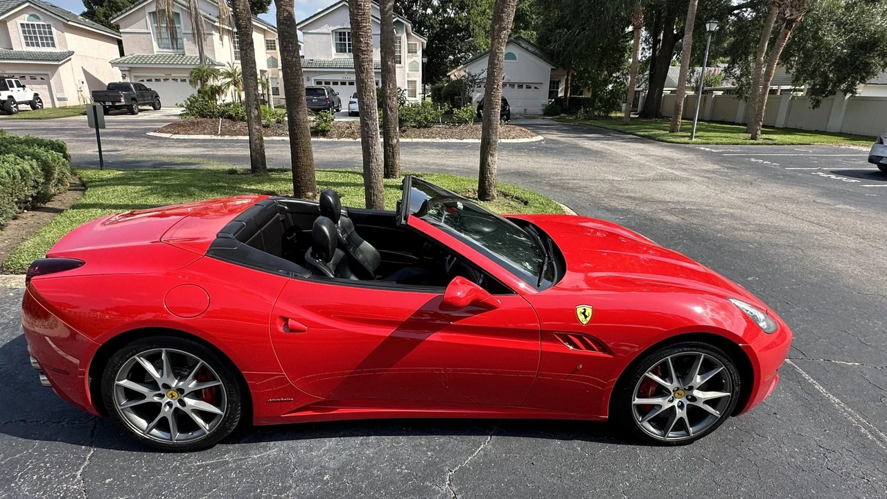 2010 Ferrari California - Image 24 of 31