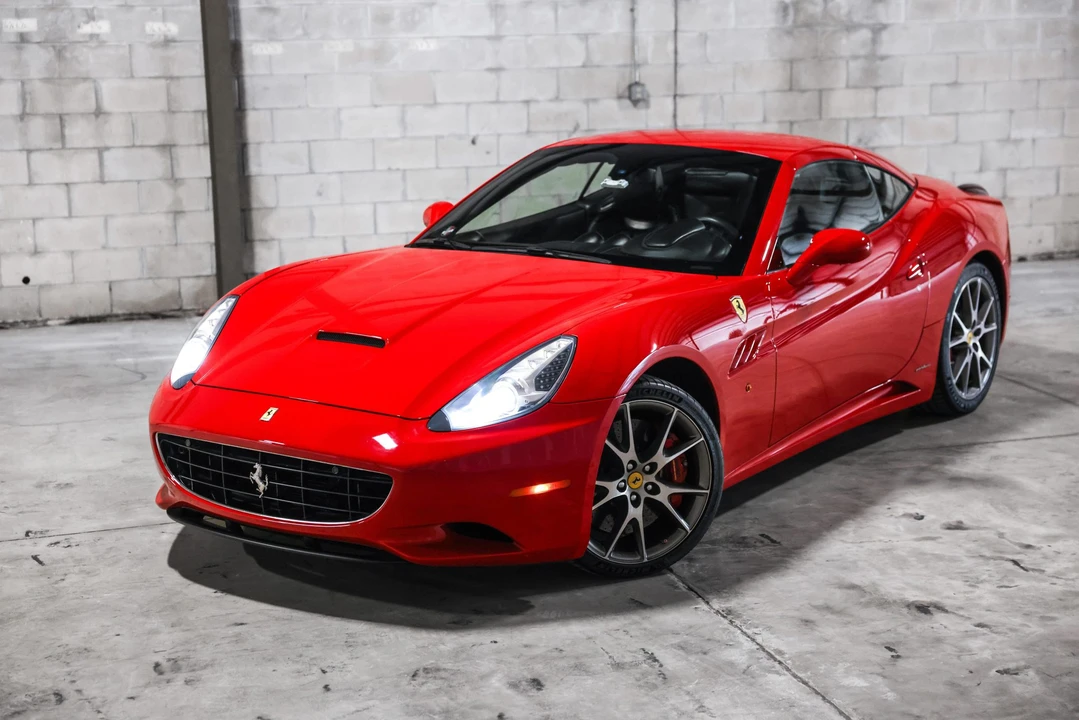 2010 Ferrari California - Image 5 of 31