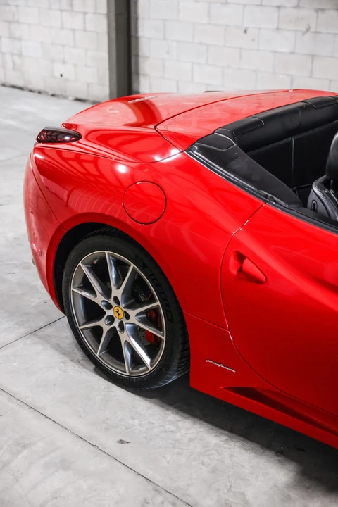 2010 Ferrari California - Image 20 of 31