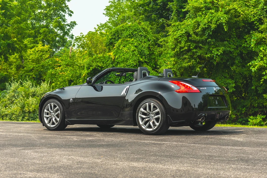 2010 Nissan 370Z 6th Gen - Image 13 of 31