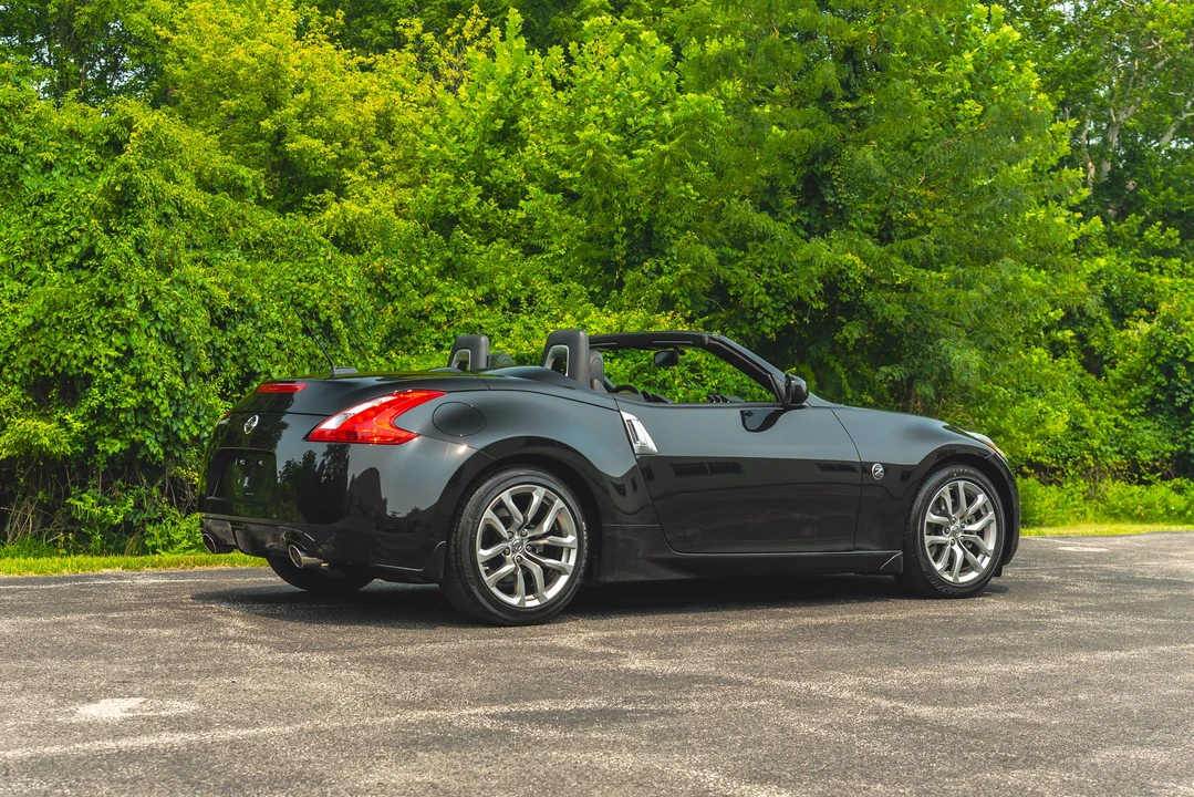 2010 Nissan 370Z 6th Gen - Image 27 of 31