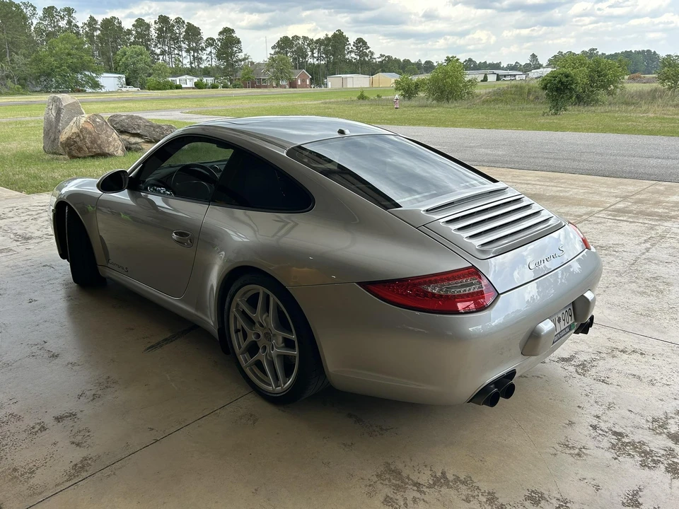 2010 Porsche 997 Carrera S - Image 28 of 31