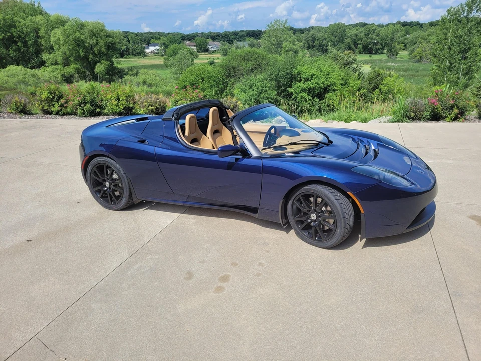 2010 Tesla Roadster - Image 20 of 31