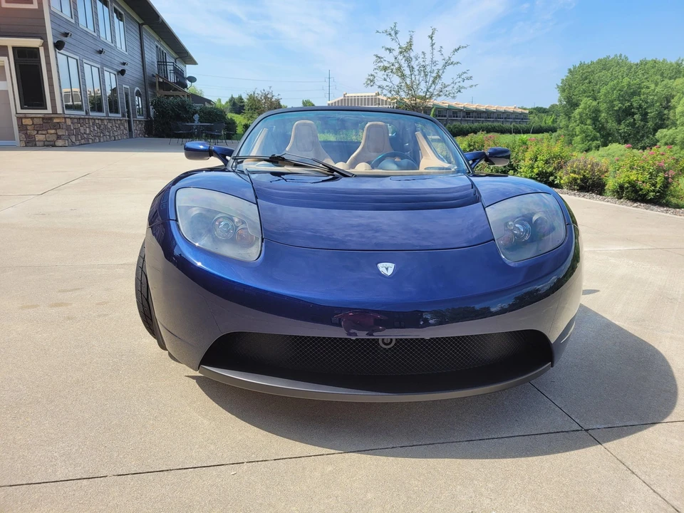 2010 Tesla Roadster - Image 22 of 31