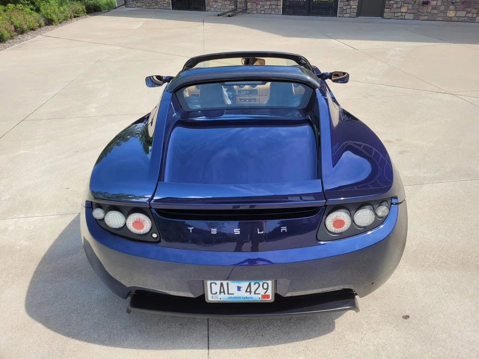 2010 Tesla Roadster - Image 18 of 31