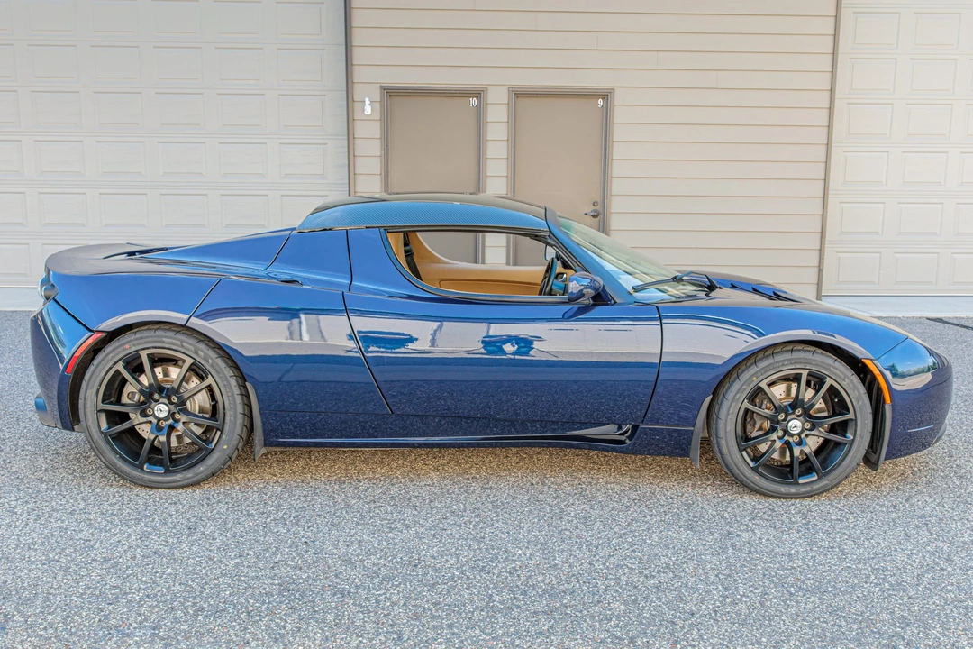2010 Tesla Roadster - Image 8 of 31