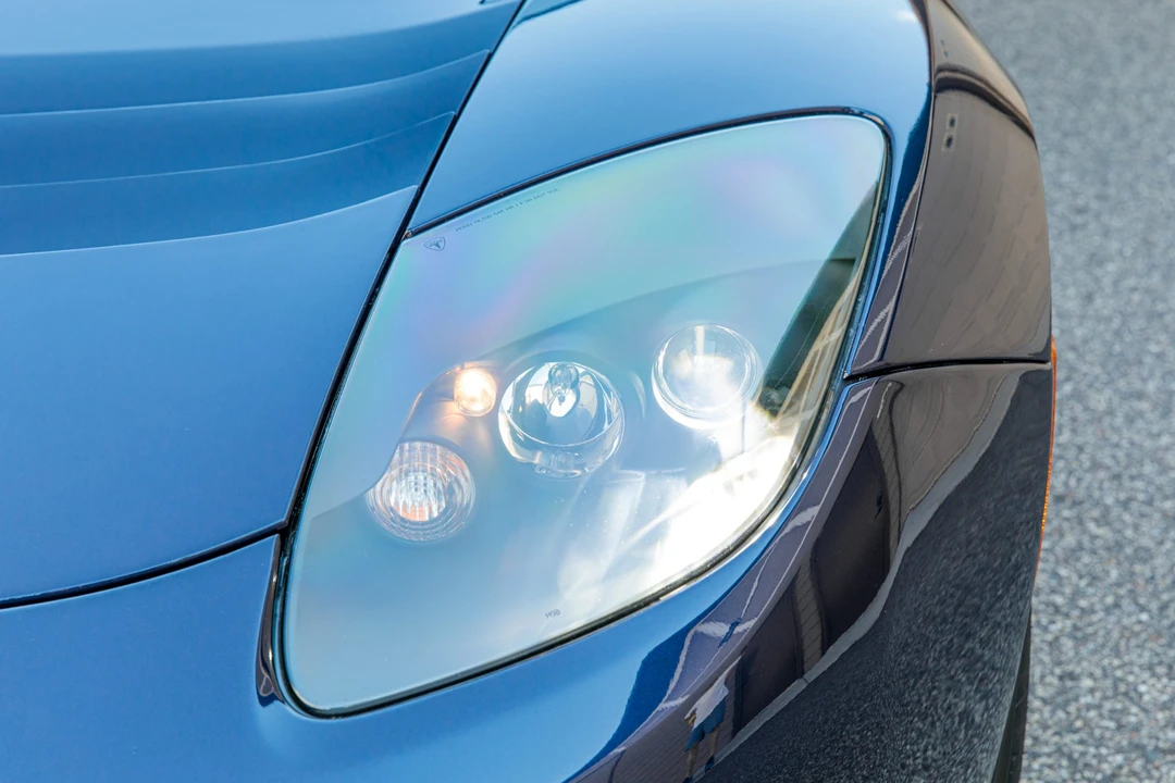 2010 Tesla Roadster - Image 28 of 31