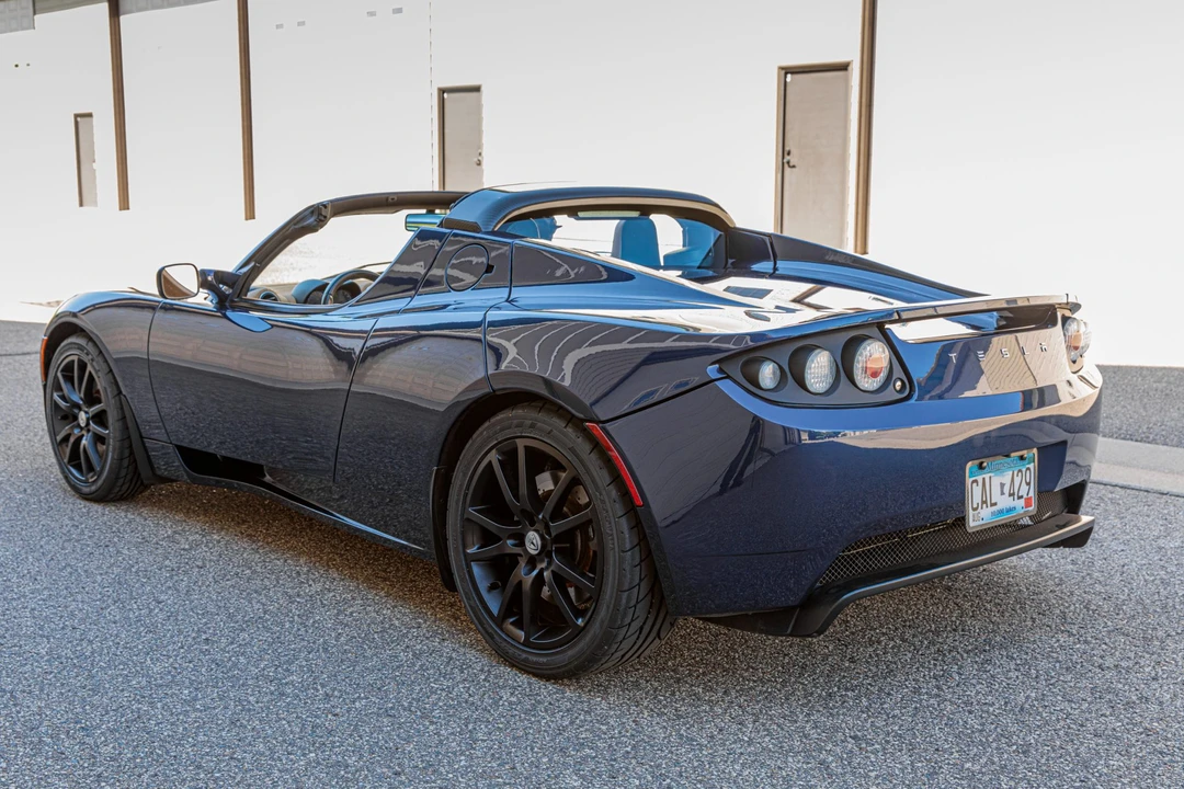 2010 Tesla Roadster - Image 14 of 31