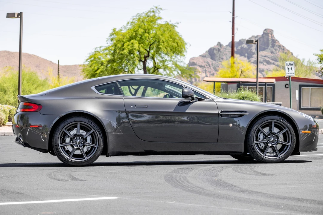 2011 Aston Martin V8 Vantage (2006-2017) - Image 8 of 31