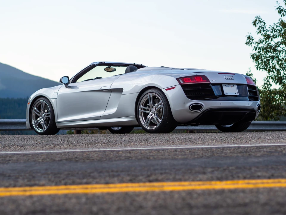 2011 Audi 42 R8 - Image 13 of 31