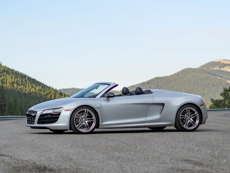 2011 Audi 42 R8 - Image 7 of 31
